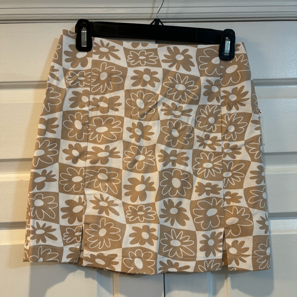 Vintage floral print mini skirt, never worn